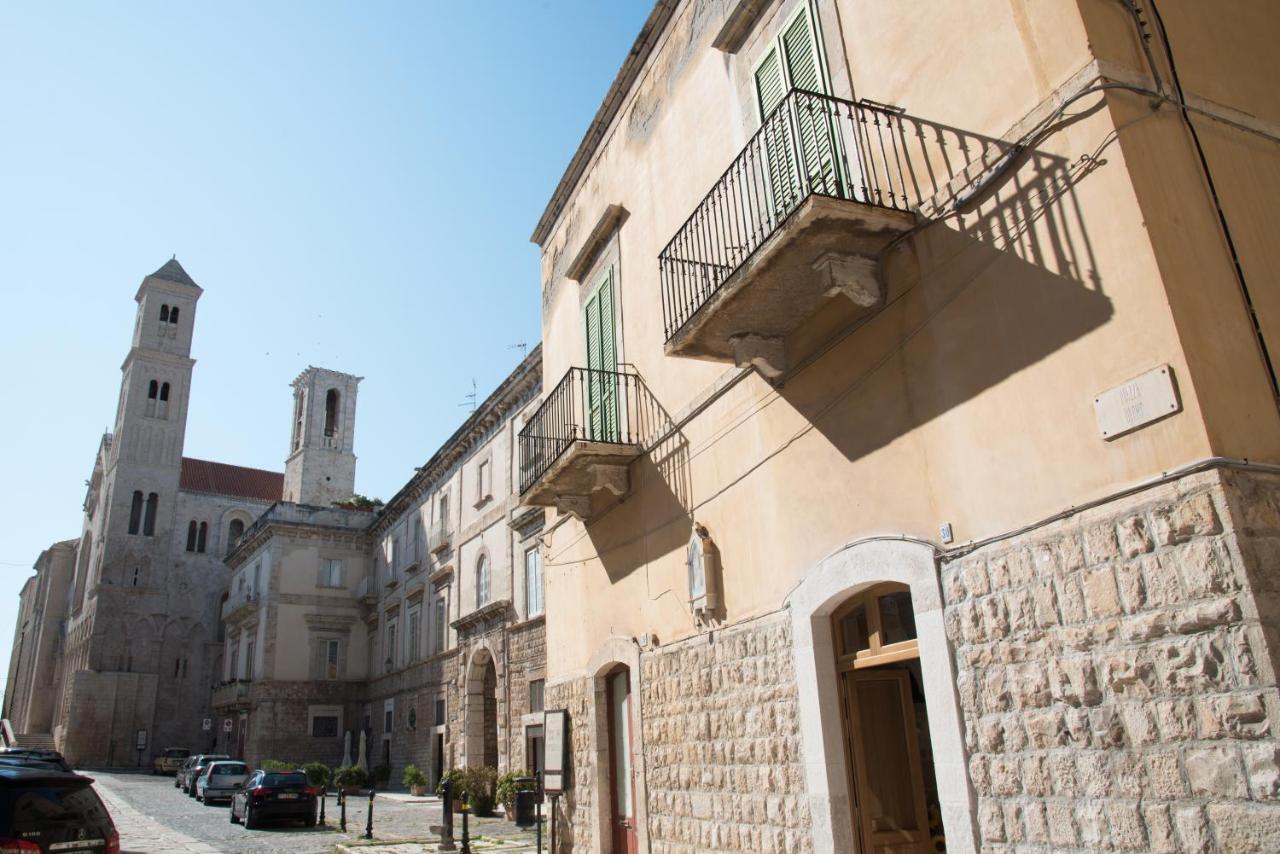 Piazza Duomo - Medieval Puglia'S House Giovinazzo Luaran gambar